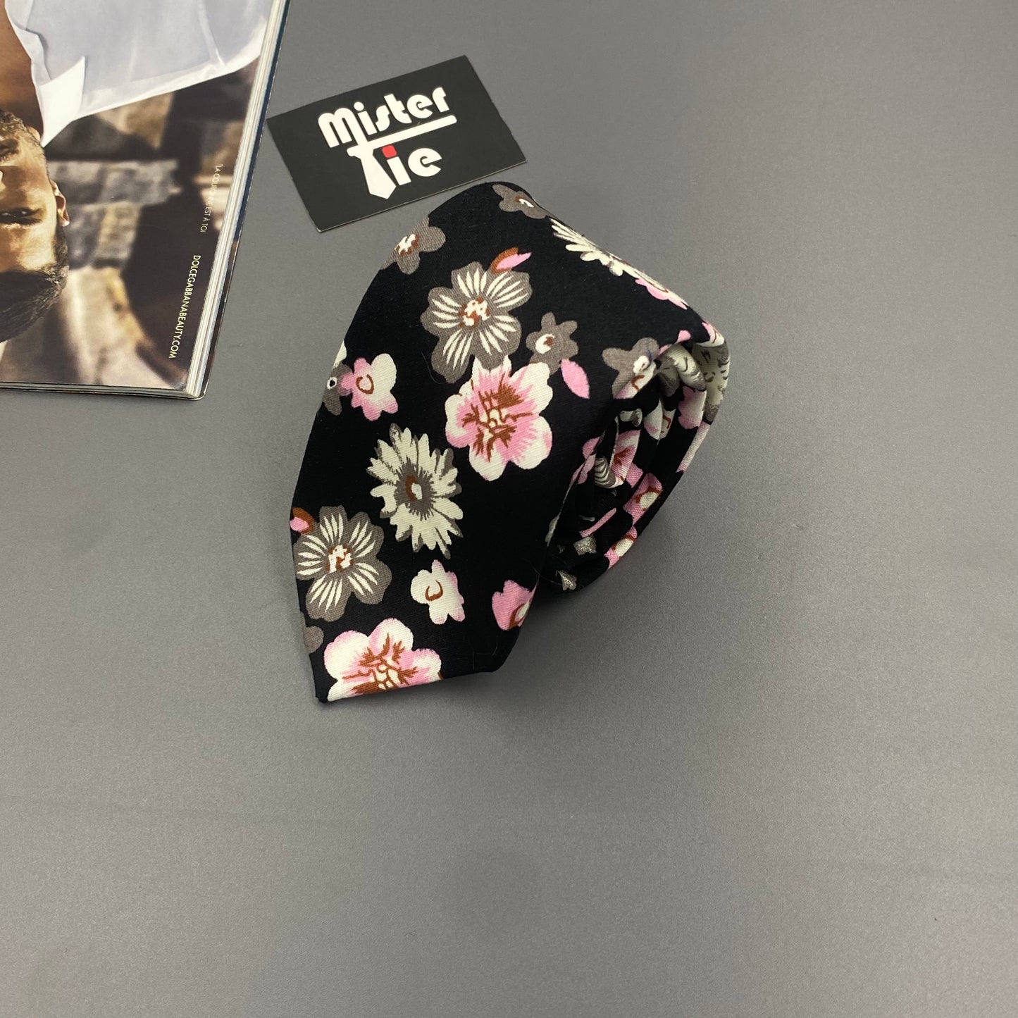 Cravate Coton Fleurie Noir - 7cm